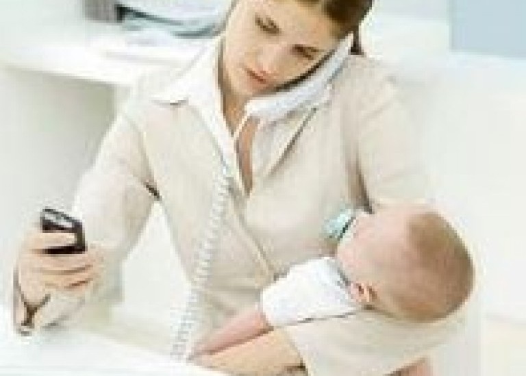 Как совместить карьеру с материнством